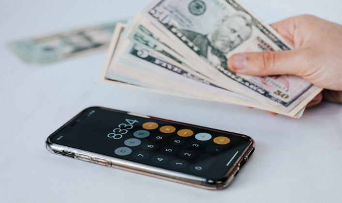 How To Avoid Debt And Balance Your Finances